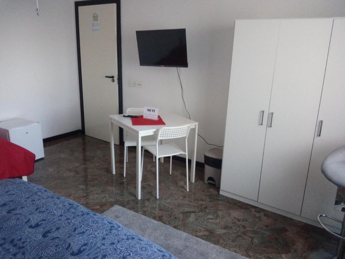 Executive Center Rooms Bari Bilik gambar